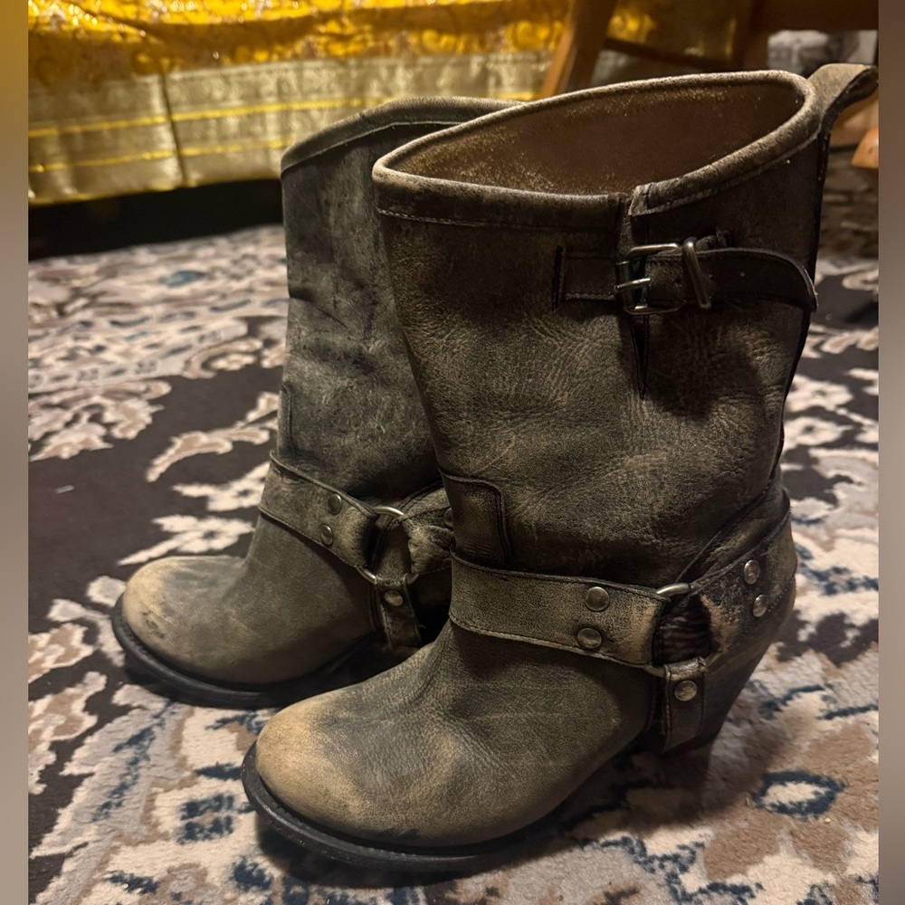 Matisse Gray Distressed Heeled Boots
